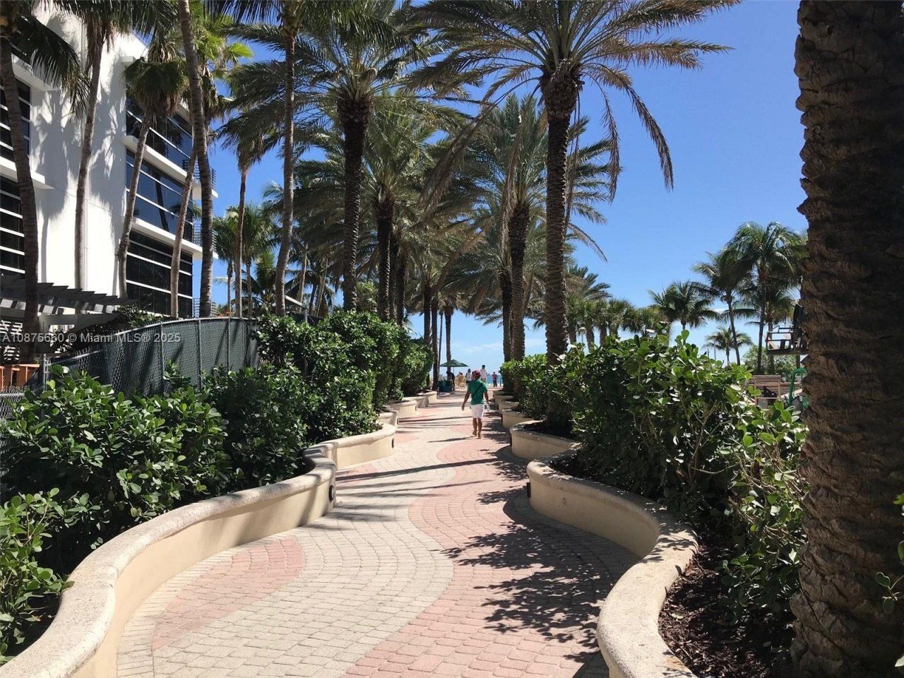 100 Lincoln Rd, Unit 1226, Miami Beach, FL 33139 Photo