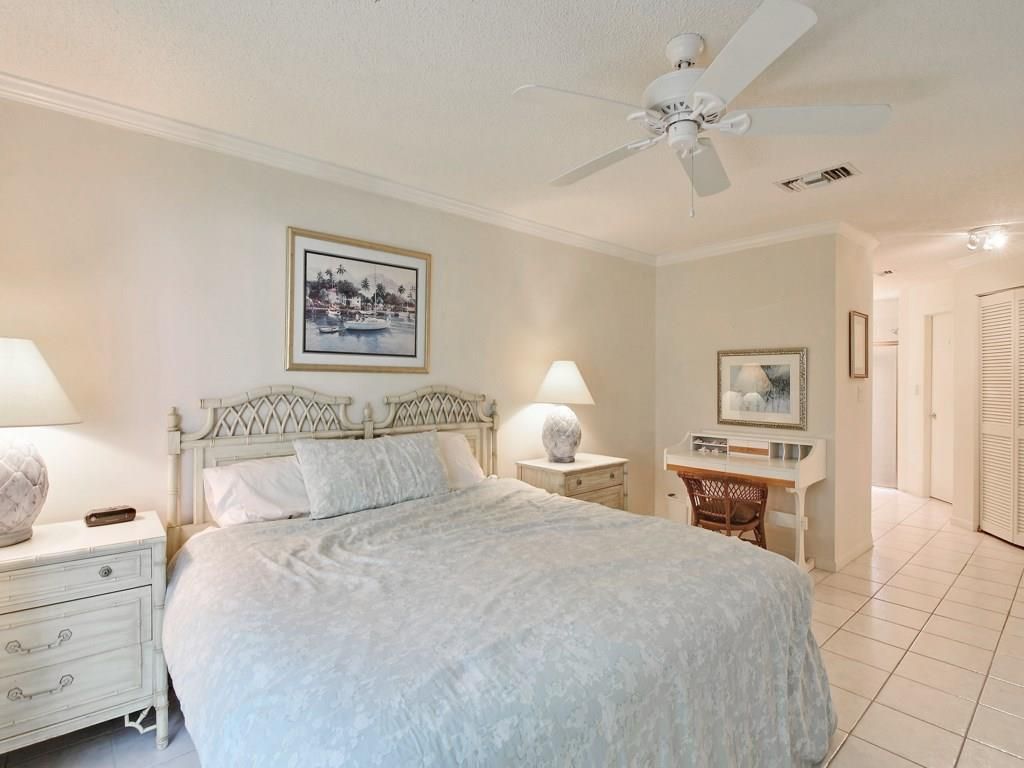 1315 E Winding Oaks Circle, Unit 902, Vero Beach, FL 32963 Photo