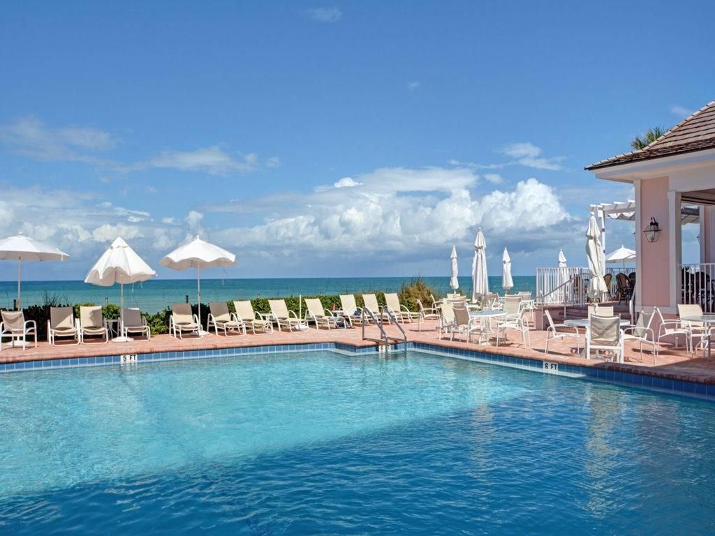 1315 E Winding Oaks Circle, Unit 902, Vero Beach, FL 32963 Photo