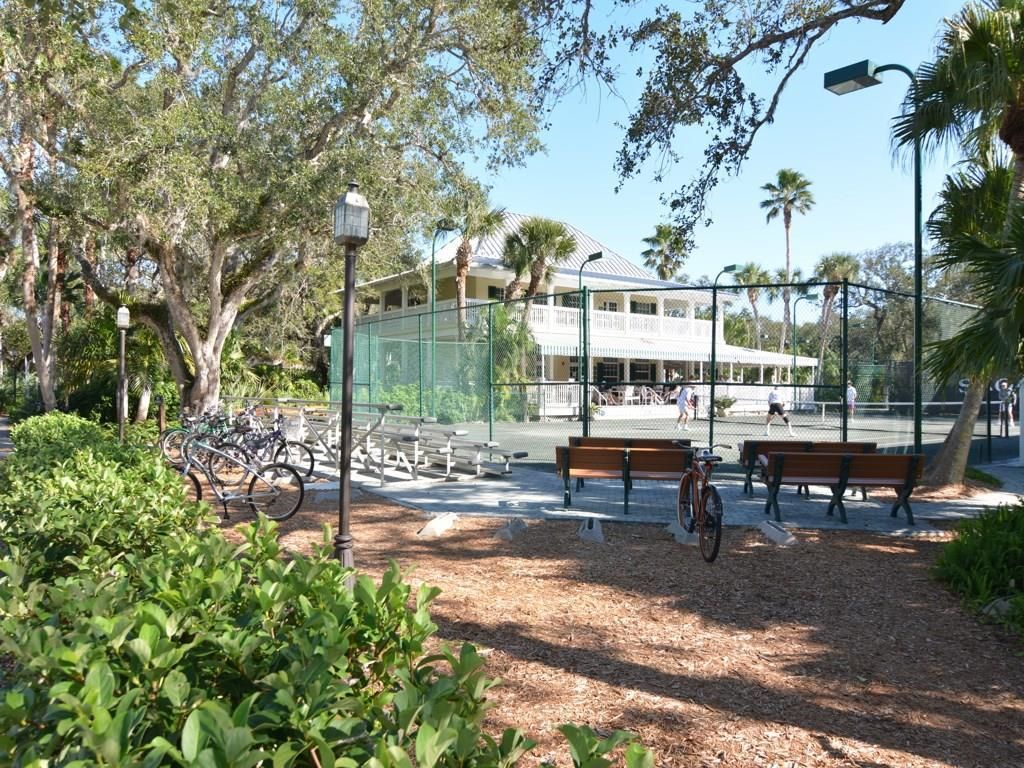 1315 E Winding Oaks Circle, Unit 902, Vero Beach, FL 32963 Photo