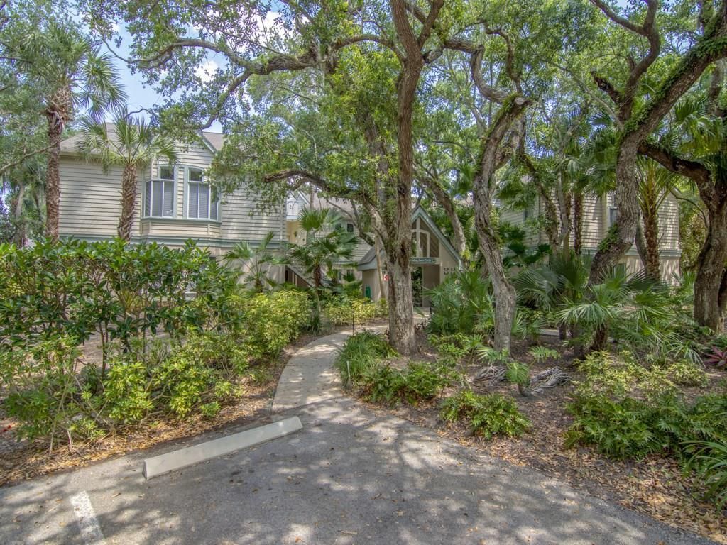 1315 E Winding Oaks Circle, Unit 902, Vero Beach, FL 32963 Photo