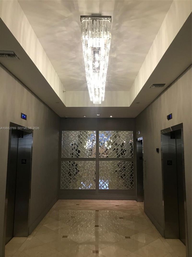 100 Lincoln Rd, Unit 644, Miami Beach, FL 33139 Photo