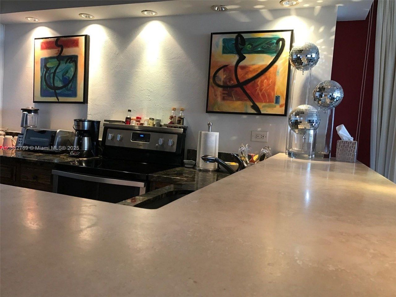 100 Lincoln Rd, Unit 644, Miami Beach, FL 33139 Photo