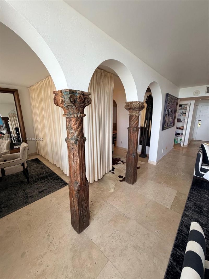 100 Lincoln Rd, Unit 644, Miami Beach, FL 33139 Photo