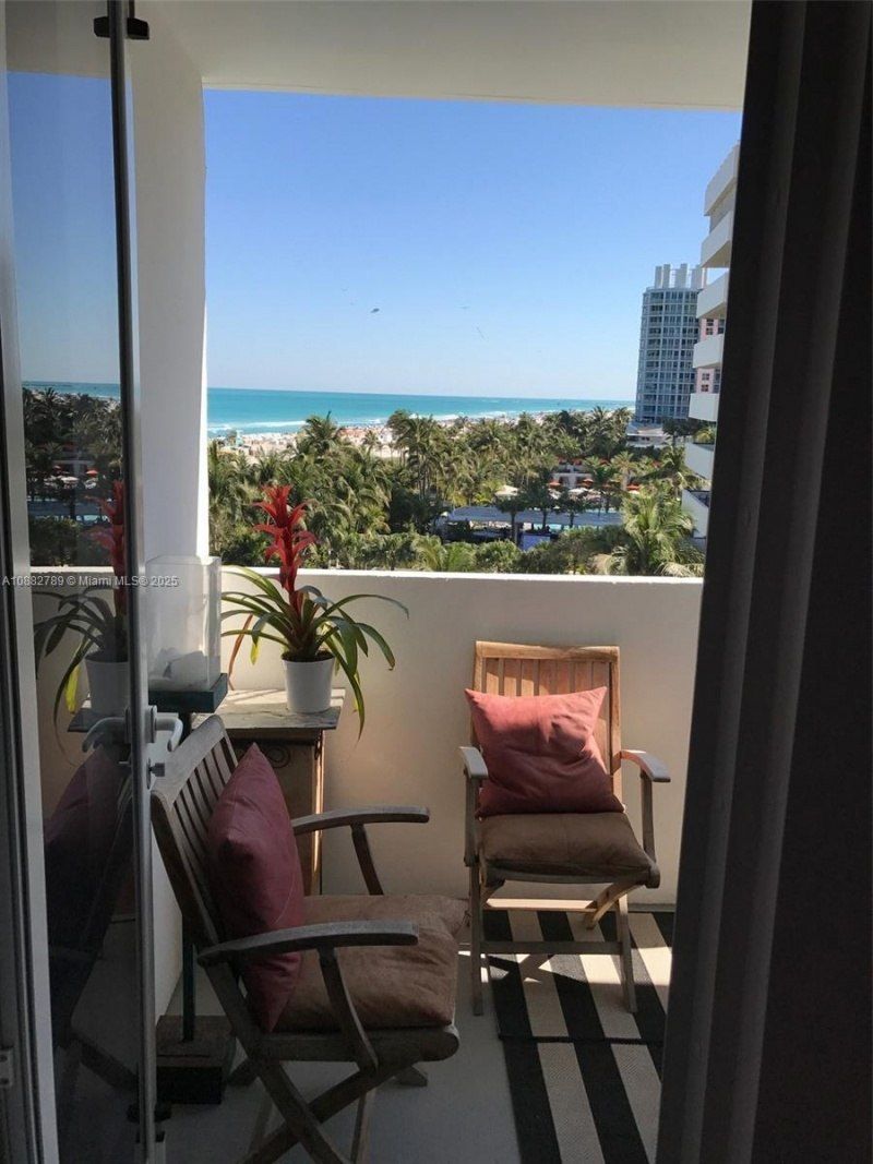 100 Lincoln Rd, Unit 644, Miami Beach, FL 33139 Photo