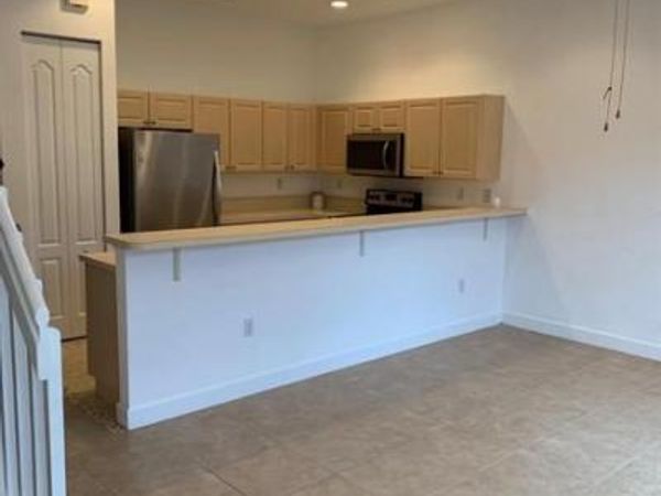 14631 SW 6th Street, Unit 14631, Pembroke Pines, FL 33027