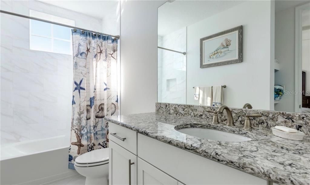 395 Aruba Circle, Unit 203, Bradenton, FL 34209 Photo