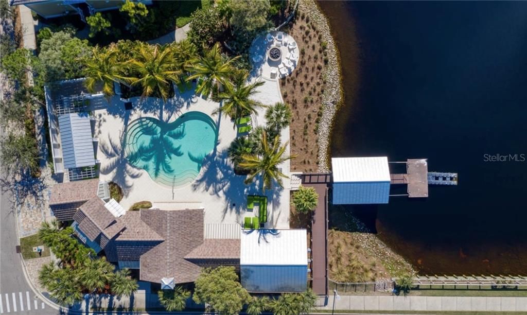 395 Aruba Circle, Unit 203, Bradenton, FL 34209 Photo