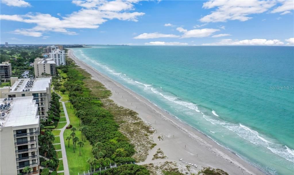 395 Aruba Circle, Unit 203, Bradenton, FL 34209 Photo