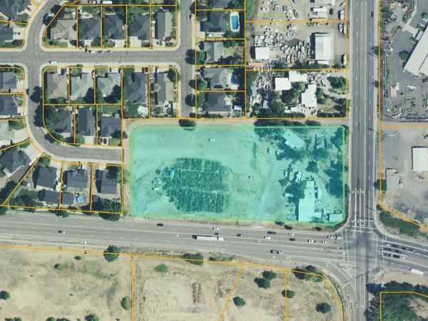 4404 Biddle Road, Central Point, OR 97502