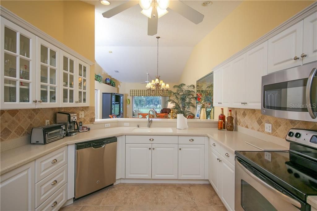 5330 Hyland Hills Avenue, Unit 2321, Sarasota, FL 34241 Photo