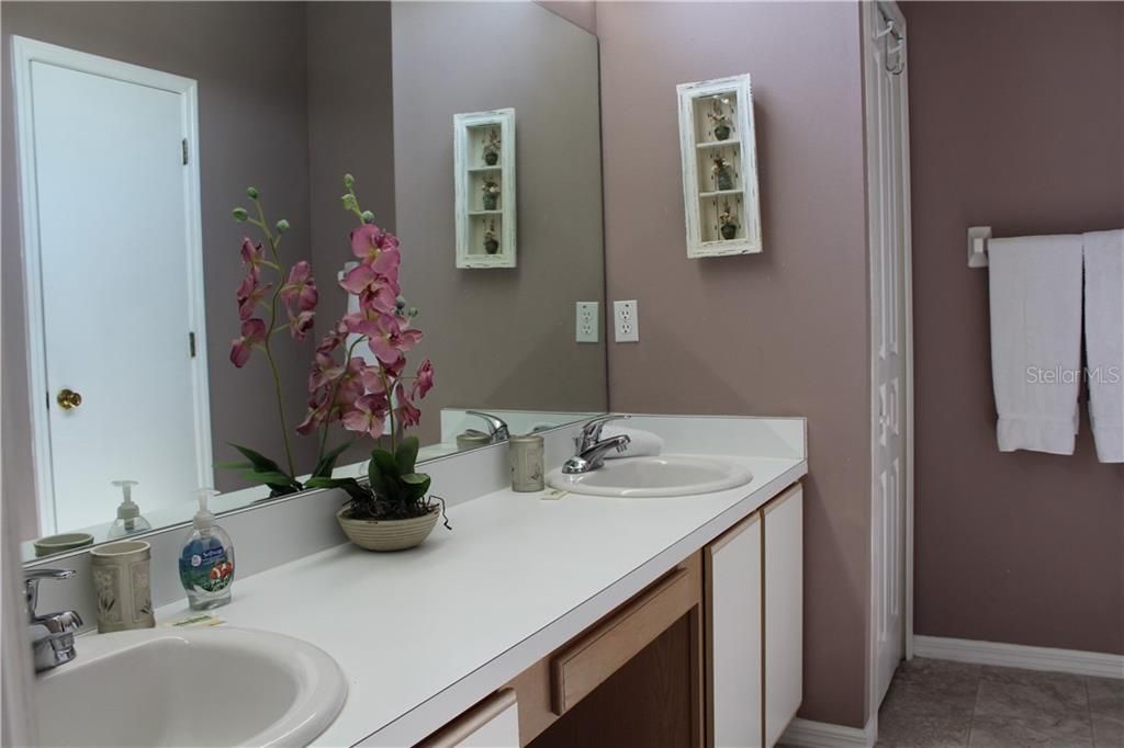 4668 56th Terrace E, Bradenton, FL 34203 Photo