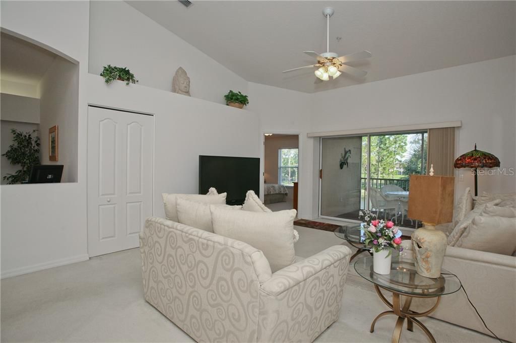 5270 Hyland Hills Avenue, Unit 1722, Sarasota, FL 34241 Photo