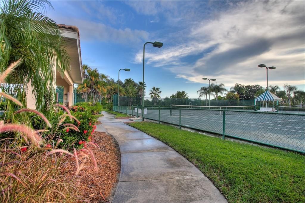 5270 Hyland Hills Avenue, Unit 1722, Sarasota, FL 34241 Photo