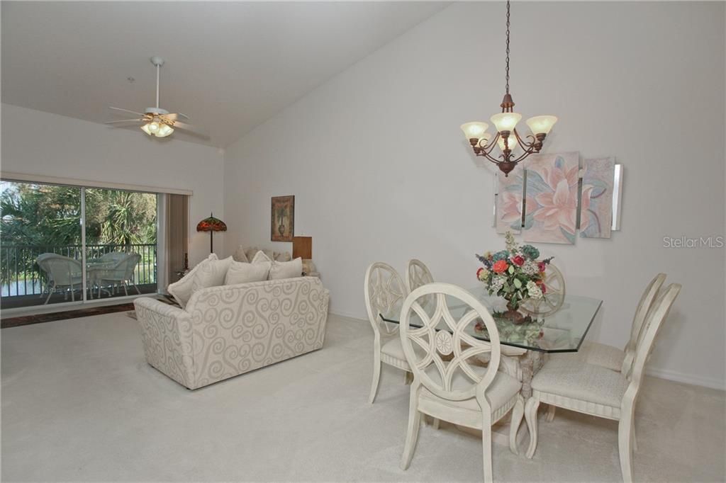 5270 Hyland Hills Avenue, Unit 1722, Sarasota, FL 34241 Photo