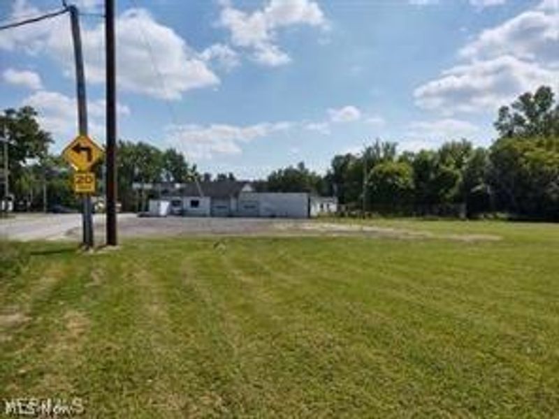 697 Main Street, Grafton, OH 44044 Photo 11