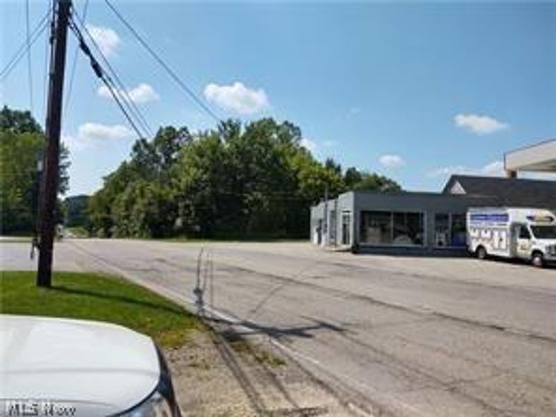 697 Main Street, Grafton, OH 44044 Photo 17