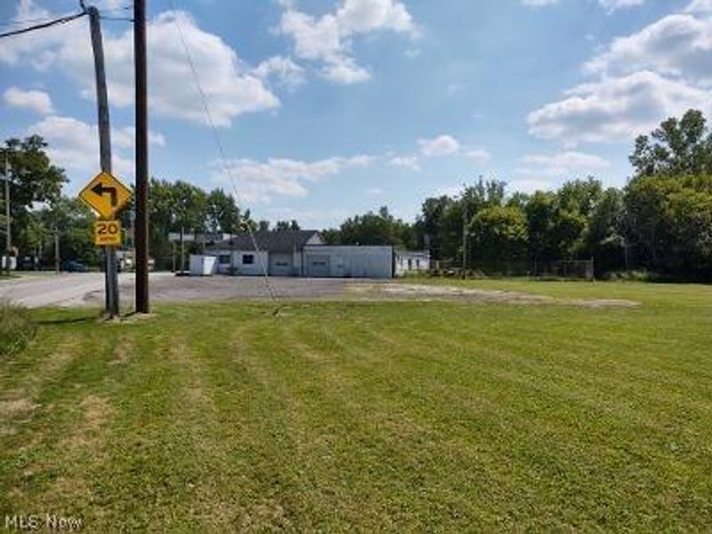 697 Main Street, Grafton, OH 44044 Photo 14