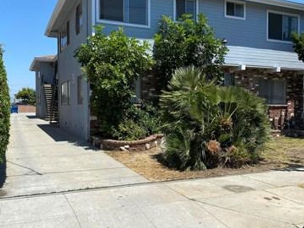 4035 W 132nd Street, Hawthorne, CA 90250