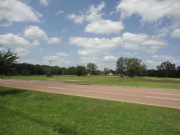 1600 Highway 90, Gautier, MS 39553