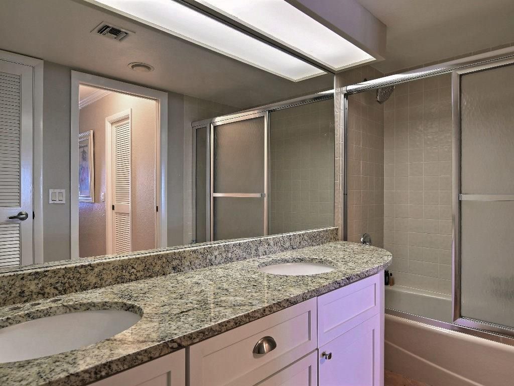 8830 S Sea Oaks Way, Unit 101, Vero Beach, FL 32963 Photo