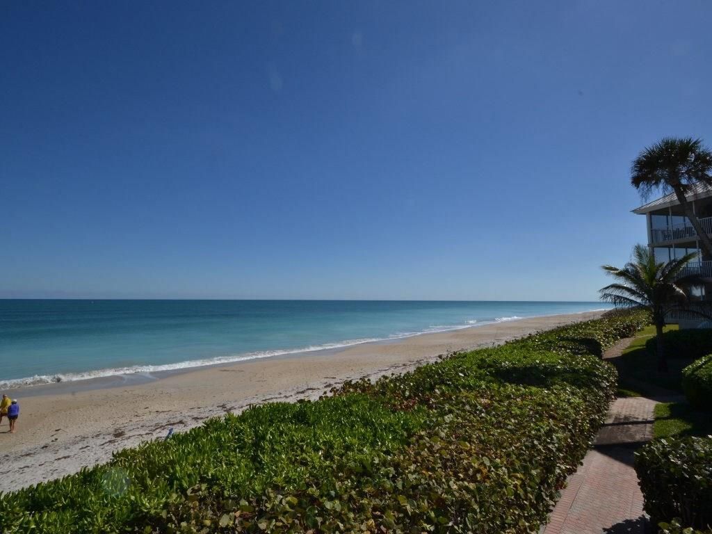 8830 S Sea Oaks Way, Unit 101, Vero Beach, FL 32963 Photo