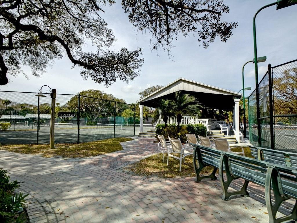 8830 S Sea Oaks Way, Unit 101, Vero Beach, FL 32963 Photo