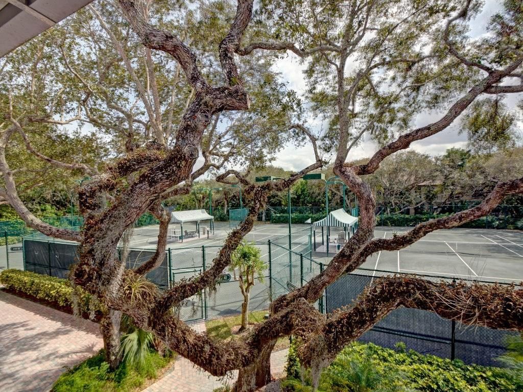 8830 S Sea Oaks Way, Unit 101, Vero Beach, FL 32963 Photo