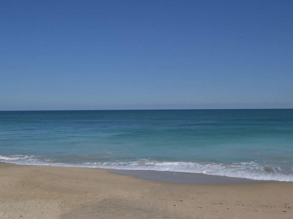 8830 S Sea Oaks Way, Unit 101, Vero Beach, FL 32963 Photo