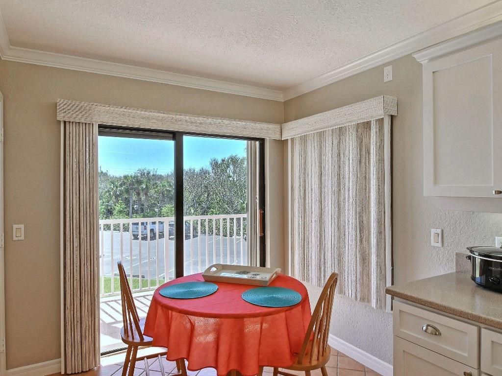 8830 S Sea Oaks Way, Unit 101, Vero Beach, FL 32963 Photo