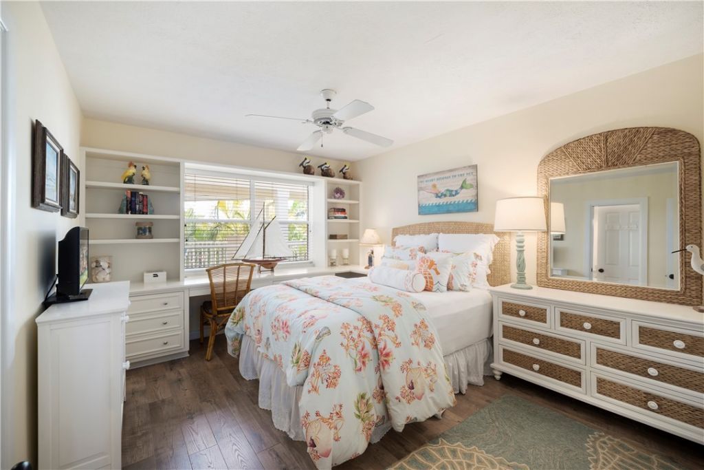 8880 N Sea Oaks Way, Unit 203, Vero Beach, FL 32963 Photo