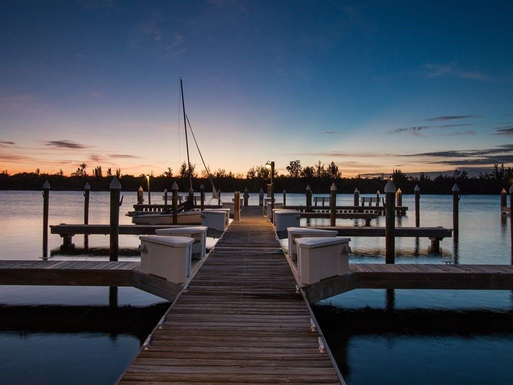 8880 N Sea Oaks Way, Unit 203, Vero Beach, FL 32963 Photo