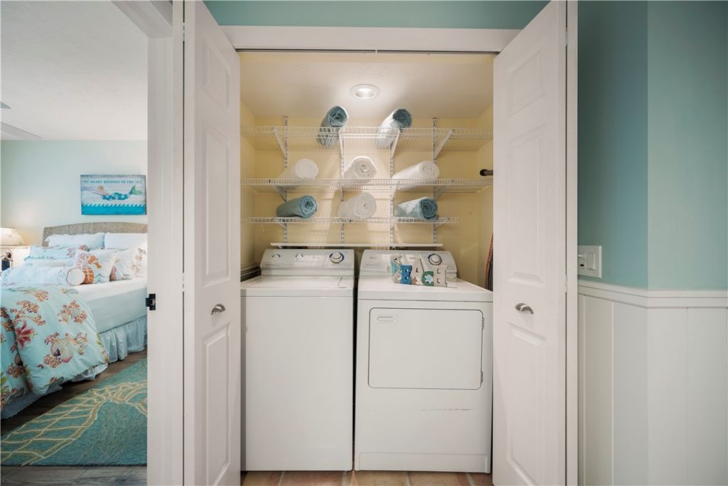 8880 N Sea Oaks Way, Unit 203, Vero Beach, FL 32963 Photo