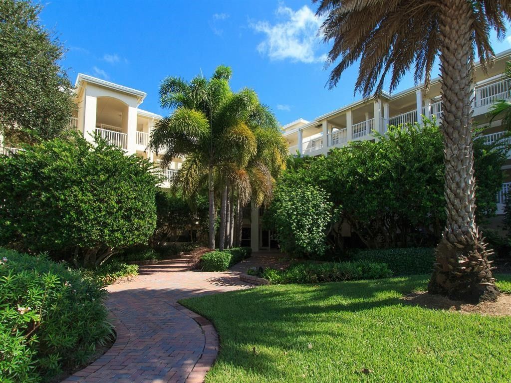 8880 N Sea Oaks Way, Unit 203, Vero Beach, FL 32963 Photo