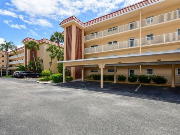 1250 N PORTOFINO DRIVE, Unit M301, SARASOTA, FL 34242