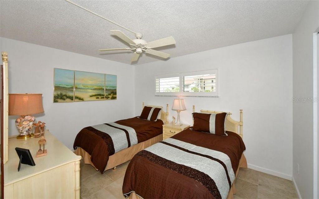 1250 N Portofino Drive, Unit M301, Sarasota, FL 34242 Photo