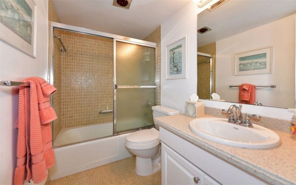 1250 N Portofino Drive, Unit M301, Sarasota, FL 34242 Photo