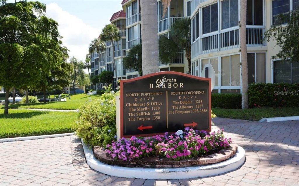1250 N Portofino Drive, Unit M301, Sarasota, FL 34242 Photo