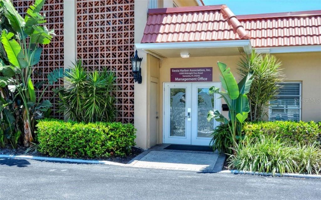 1250 N Portofino Drive, Unit M301, Sarasota, FL 34242 Photo