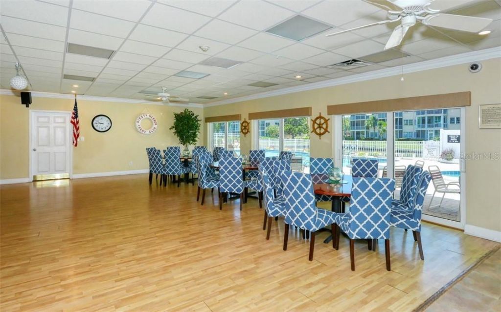 1250 N Portofino Drive, Unit M301, Sarasota, FL 34242 Photo