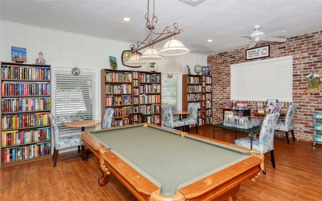 1250 N Portofino Drive, Unit M301, Sarasota, FL 34242 Photo