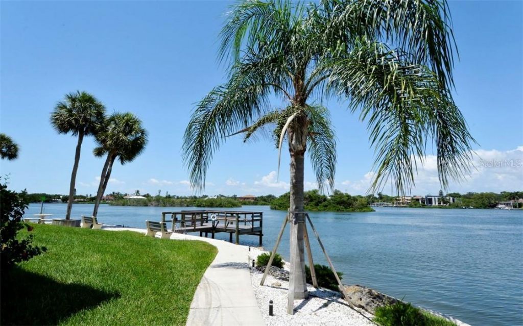 1250 N Portofino Drive, Unit M301, Sarasota, FL 34242 Photo