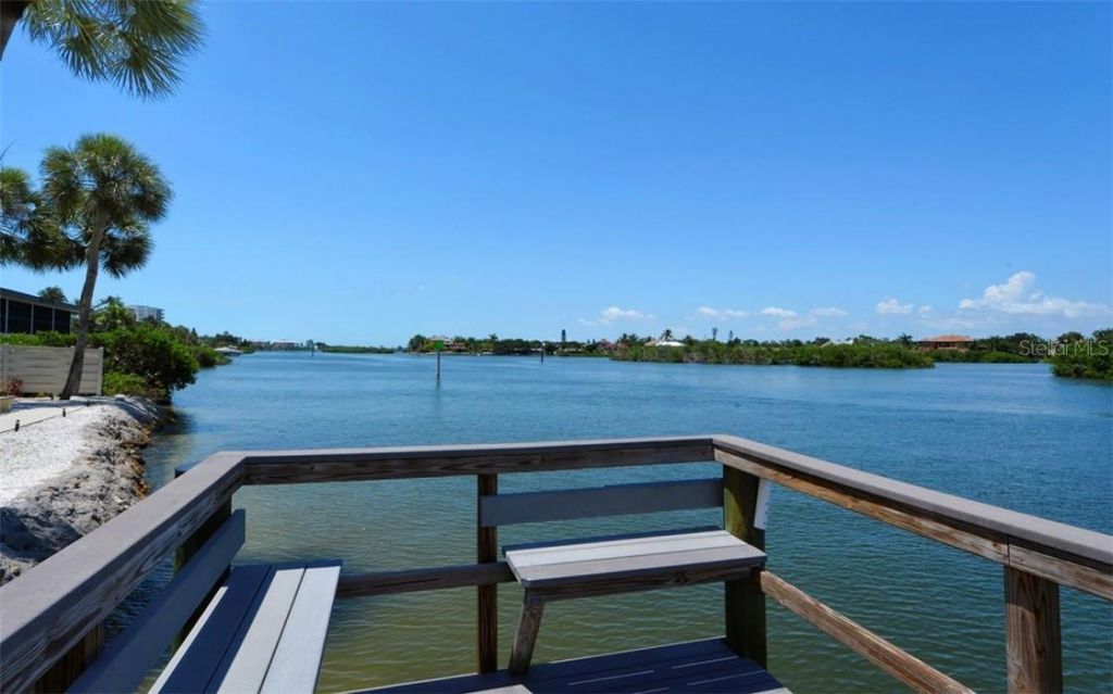1250 N Portofino Drive, Unit M301, Sarasota, FL 34242 Photo