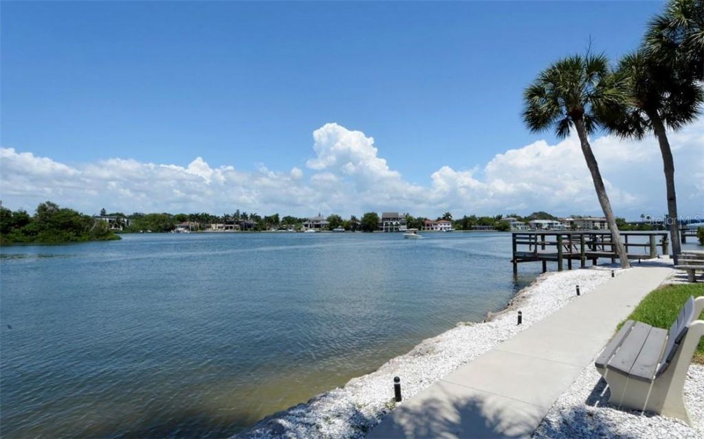 1250 N Portofino Drive, Unit M301, Sarasota, FL 34242 Photo