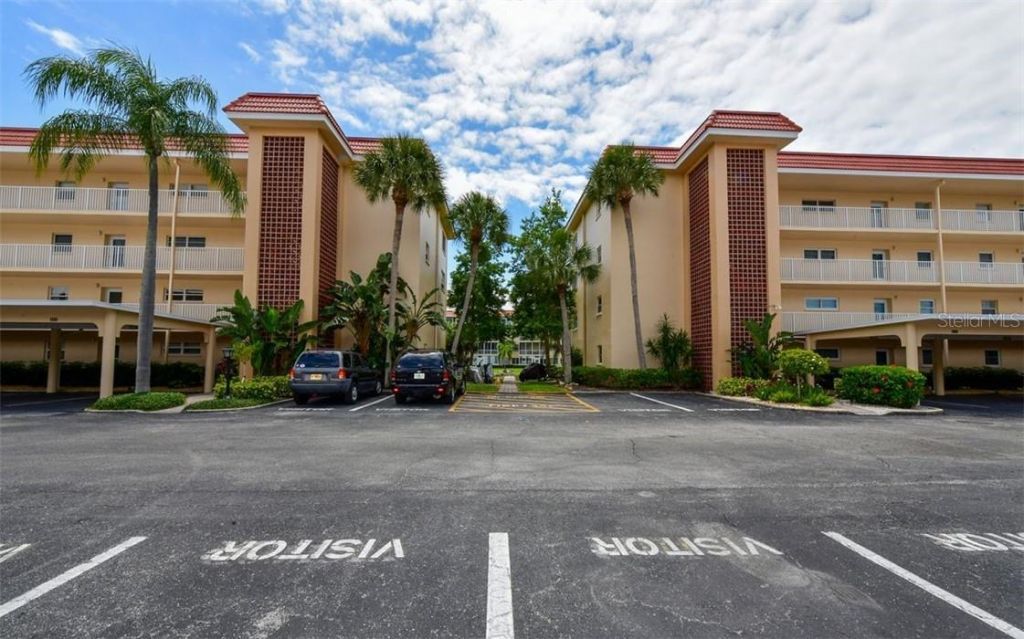1250 N Portofino Drive, Unit M301, Sarasota, FL 34242 Photo