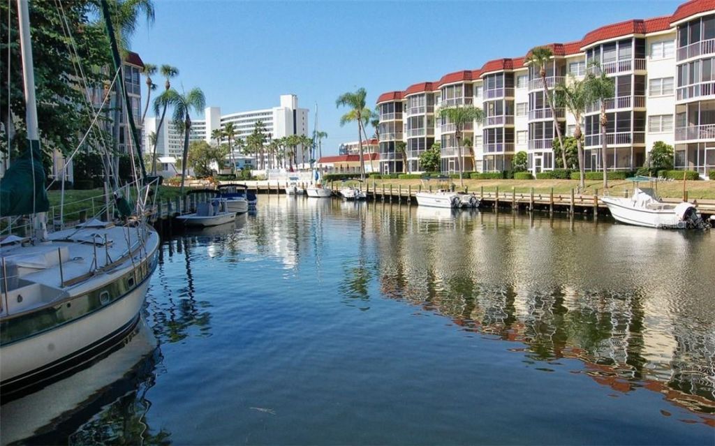 1250 N Portofino Drive, Unit M301, Sarasota, FL 34242 Photo