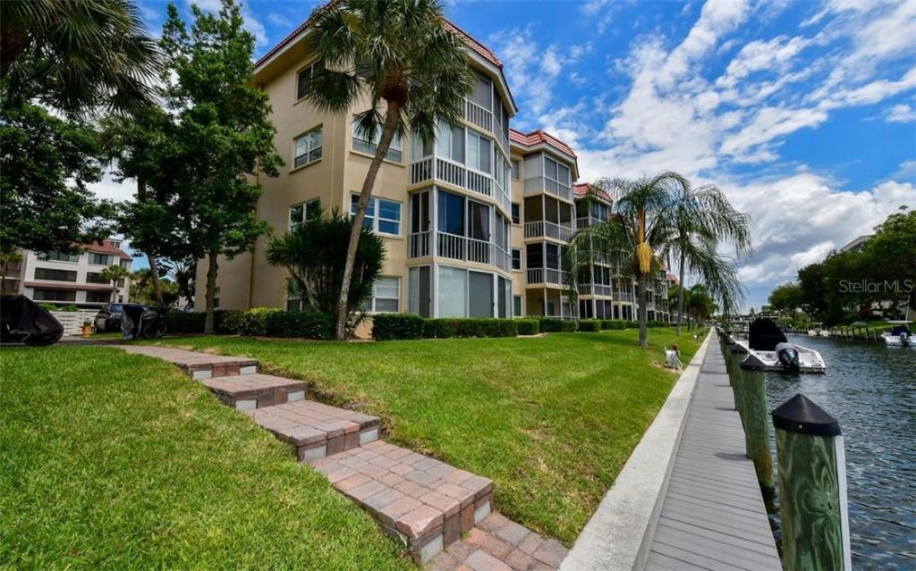 1250 N Portofino Drive, Unit M301, Sarasota, FL 34242 Photo