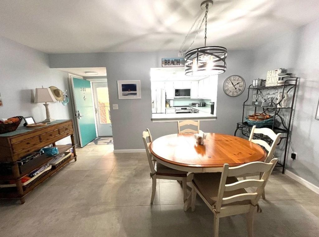 1250 N Portofino Drive, Unit M301, Sarasota, FL 34242 Photo