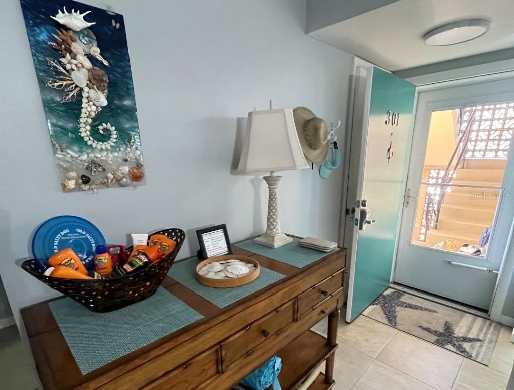 1250 N Portofino Drive, Unit M301, Sarasota, FL 34242 Photo