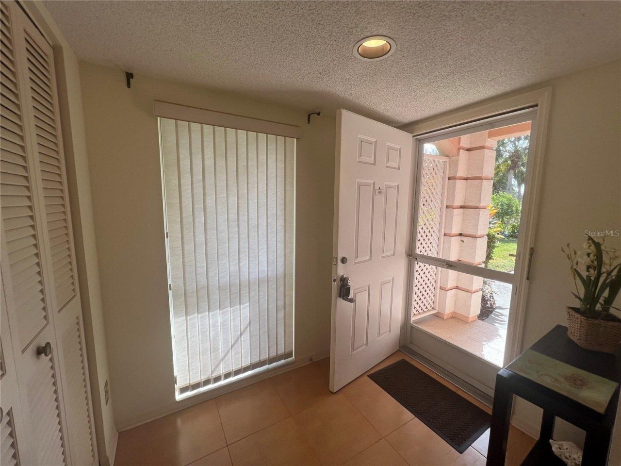 338 Cerromar Way N, Unit 4, Venice, FL 34293 Photo